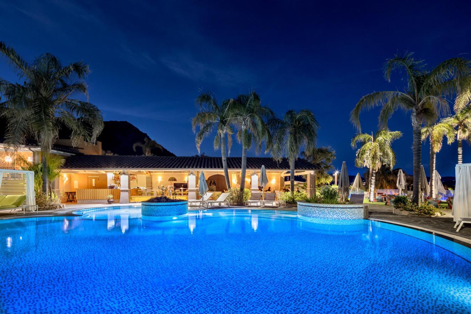 Cruccuris Resort - Adults Only วิลลัสซีมีอุส ภายนอก รูปภาพ